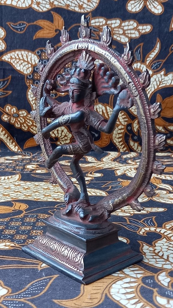 Mooi antiek brons beeldje uit India van Shiva 18,8 cm., India, Handgemaakt, Ophalen of Verzenden, Meerkleurig