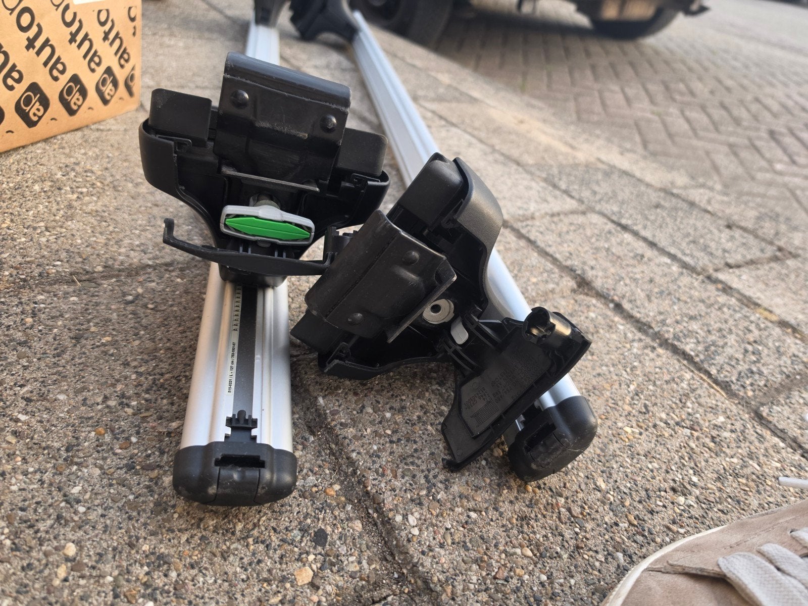 THULE dakdrager MOET NU WEG, Auto diversen, Dakdragers, Ophalen of Verzenden, Gebruikt