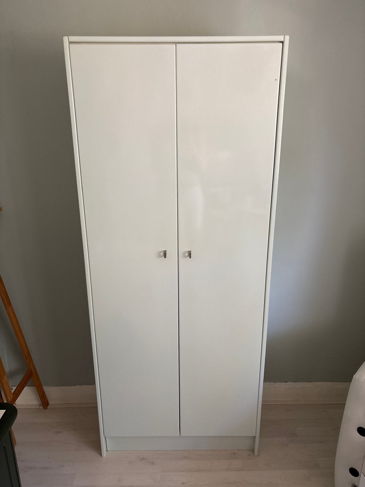 Licht turquoise kast met planken - lichte beschadigingen, Ophalen, Overige materialen, Gebruikt, 50 tot 100 cm