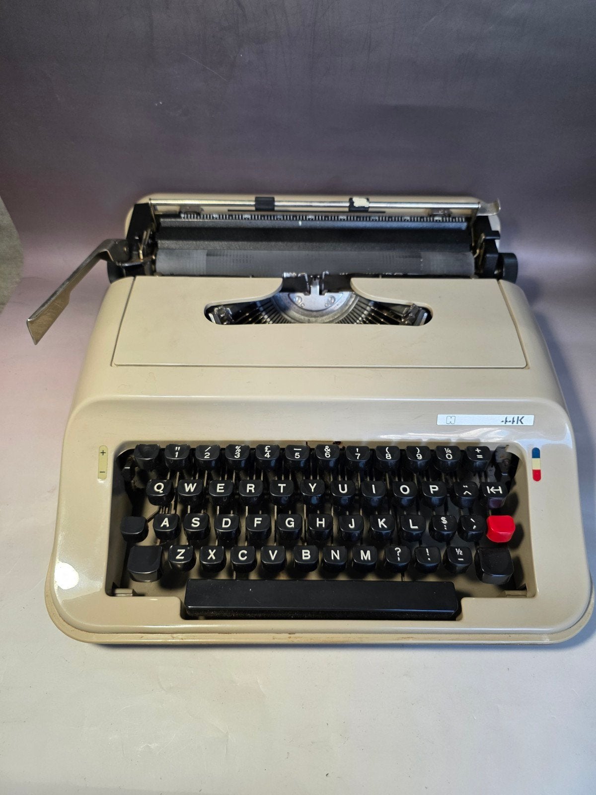 1970 Hema 44K typemachine- Werkend, Diversen, Typemachines, Ophalen of Verzenden