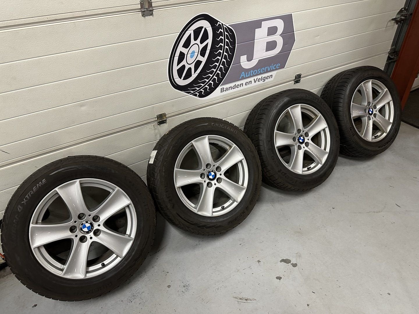 18inch Originele BMW Velgen Style 209 A-Merk Winterbanden X6, Auto-onderdelen, 18 inch, Gebruikt, 255 mm, -