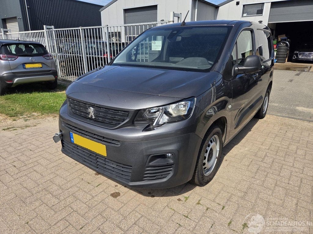 Peugeot Partner 1.5 BlueHDI Premium automaat | Motorschade, Automaat, Webaccessibility@stellantis.com, Overige carrosserieën, Stellantis N.V.