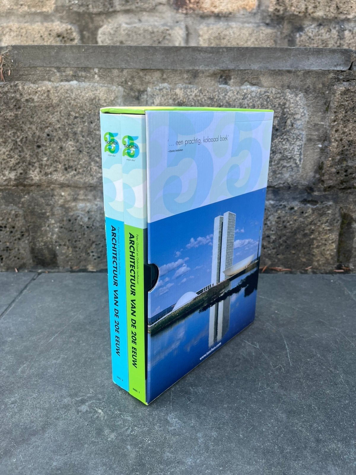 Taschen verzamelbox uit 2005: architectuur in de 20e eeuw, Boeken, Ophalen of Verzenden, Zo goed als nieuw, Architectuur algemeen