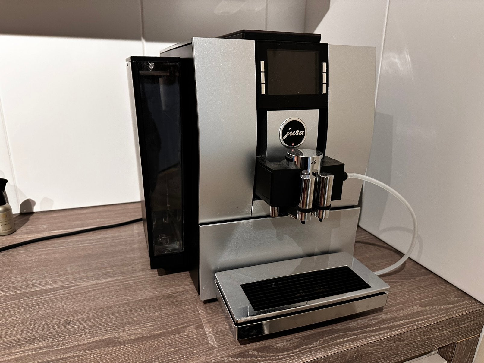 Jura Z6 Volautomatische koffiemachine, 10 kopjes of meer, Ophalen of Verzenden, Gebruikt, Koffiemachine