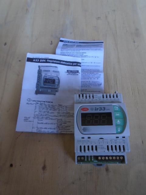 #04374 Carel DN33S0HR00 regelaar met 2 contacten, Ophalen of Verzenden, Nieuw