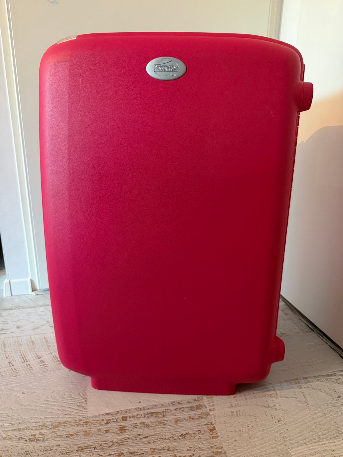 Harde koffer; American tourister, Hard kunststof, Zo goed als nieuw, 70 cm of meer, 55 cm of meer