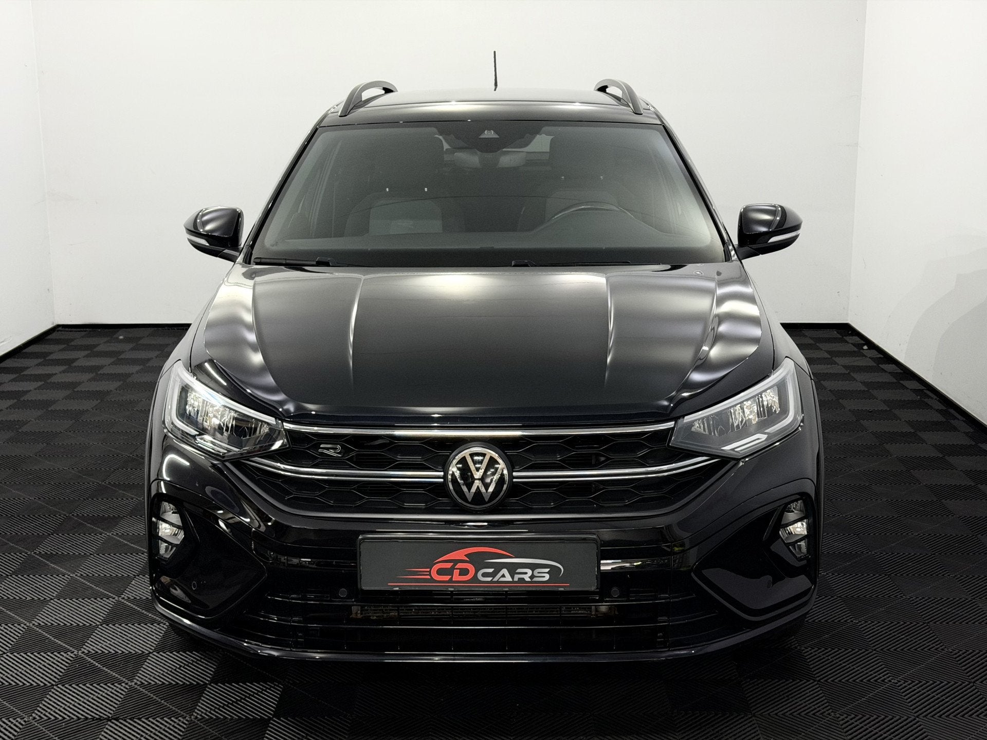 Volkswagen Taigo 1.0 TSI R-Line Camera, Navi, Stoelverwarmin, 1160 kg, Stof, Gebruikt, Euro 6