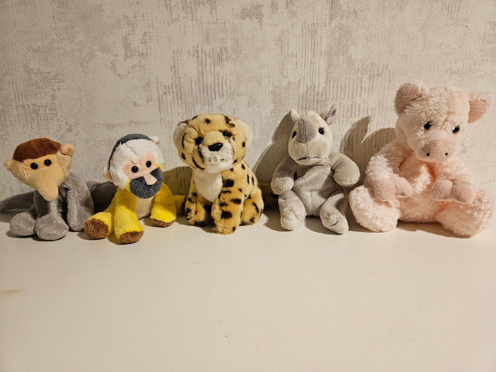 Diverse knuffels, Gebruikt, Met label, Overige karakters, Grijs