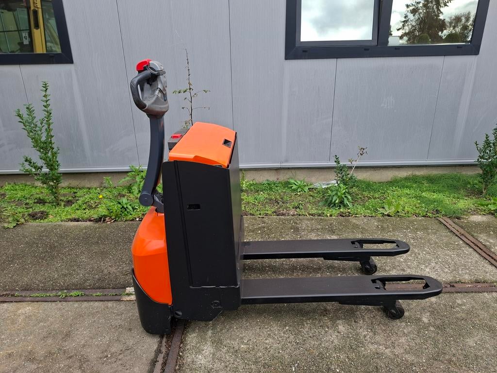 BT LWE-160 elektrische pompwagen, Doe-het-zelf en Verbouw, Palletwagens en Pompwagens, Ophalen, Zo goed als nieuw