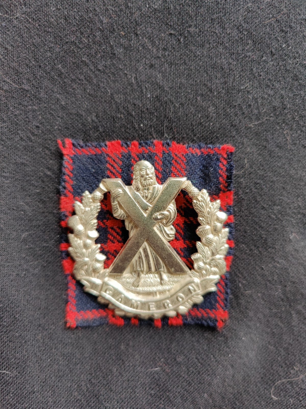 Originele WW2 Capbadge Officer Cameron Highlanders., Ophalen of Verzenden, Landmacht, Engeland, Embleem of Badge