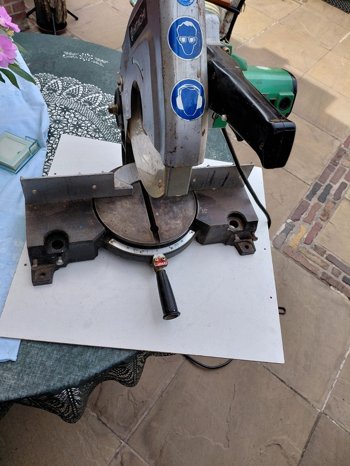 Te koop een metaal  en tevens hout afkort zaag, Ophalen of Verzenden, 1200 watt of meer, Afkortzaag, 30 tot 70 mm