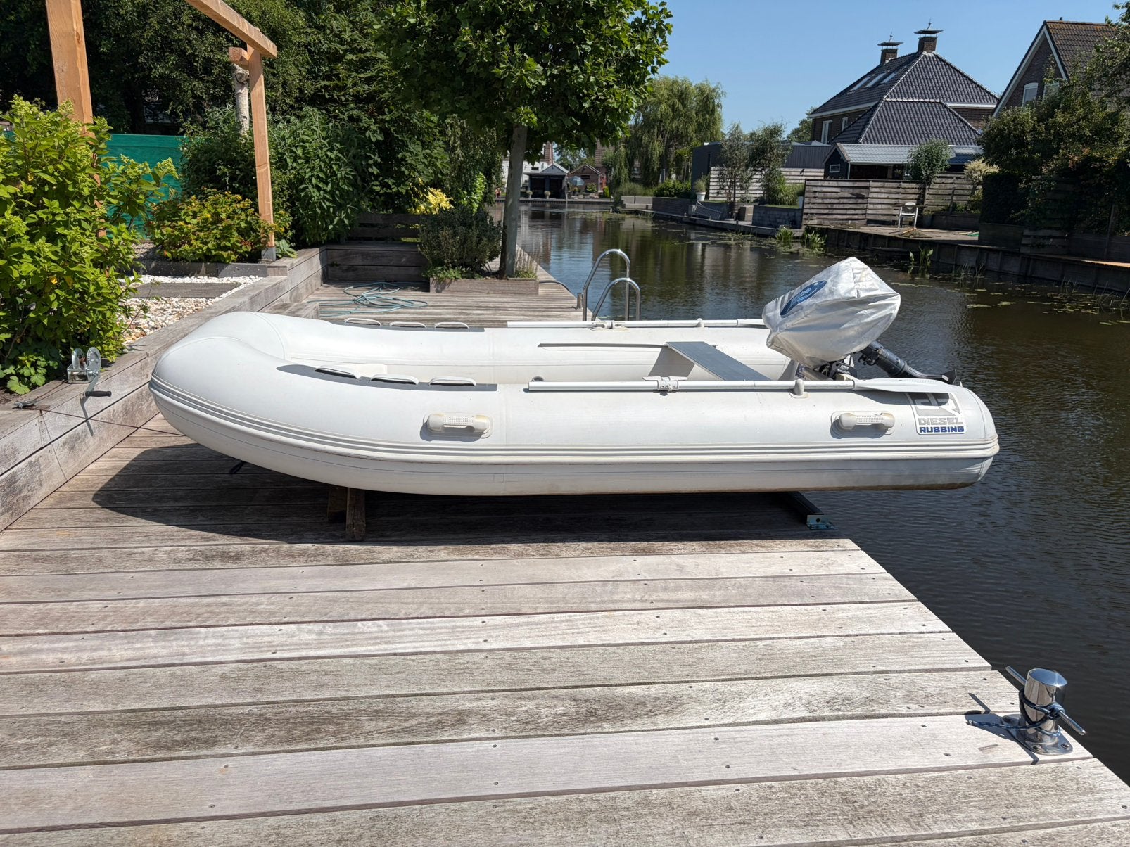 Rib met buitenboortmotor en trailer, Ophalen, Zo goed als nieuw, Buitenboordmotor
