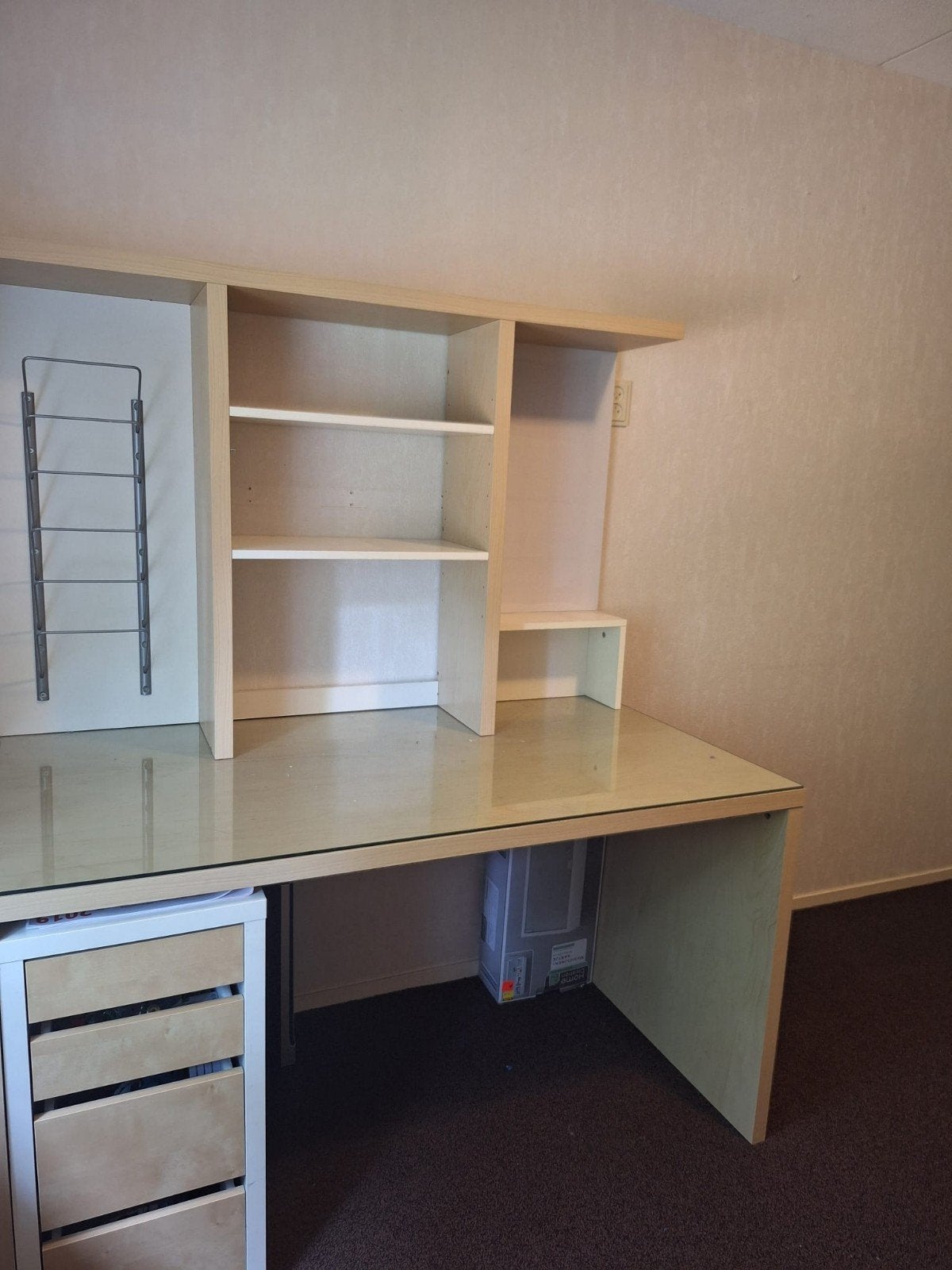 Bureau ikea, Huis en Inrichting, Bureaus, Ophalen