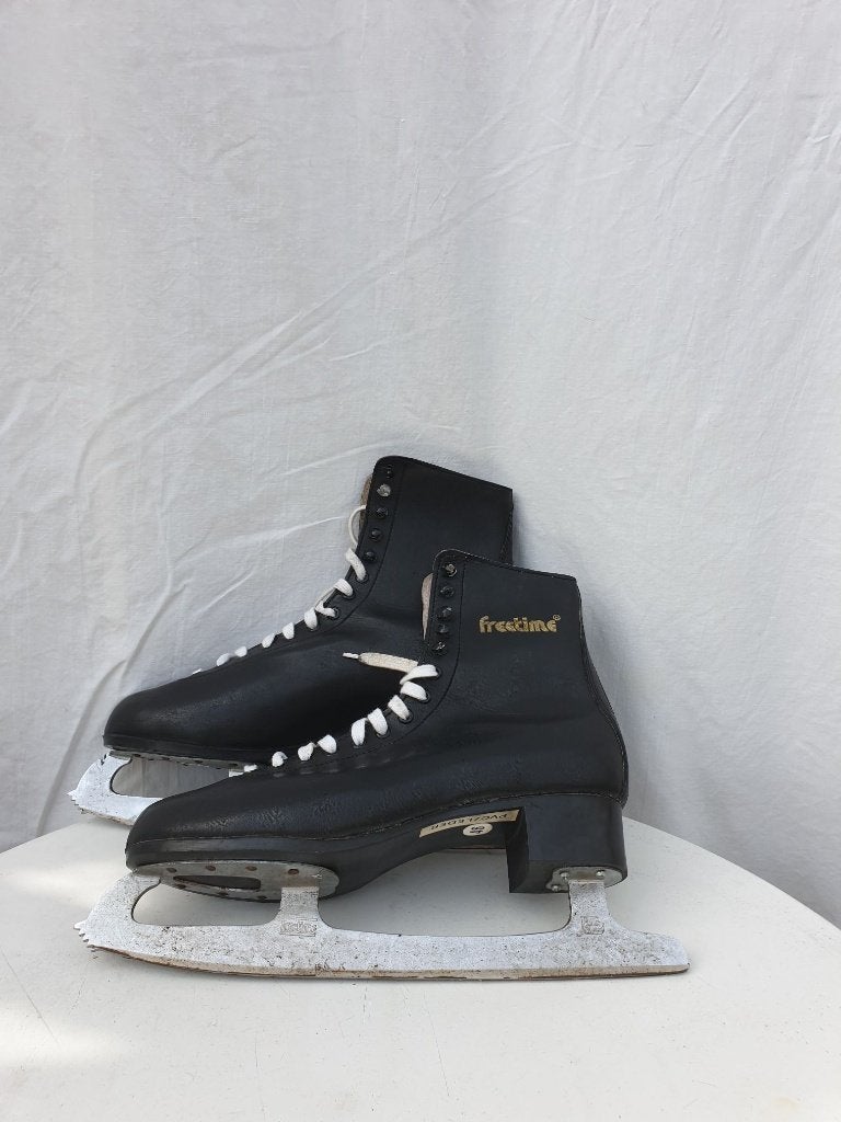 Nette zwarte leren schaatsen. Mt 46, Sport en Fitness, Schaatsen, Overige merken, ., Ophalen of Verzenden, Zo goed als nieuw