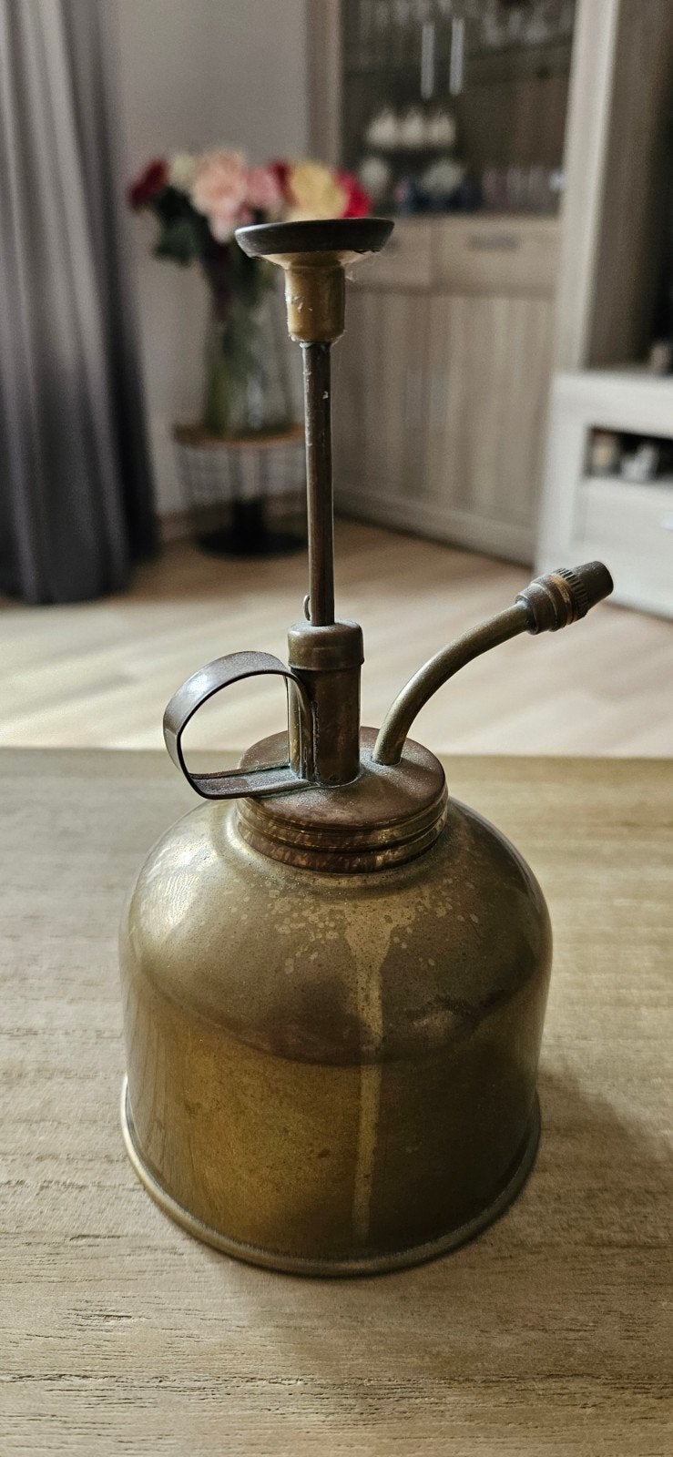Vintage messing oliespuit - decoratief en functioneel, Ophalen of Verzenden