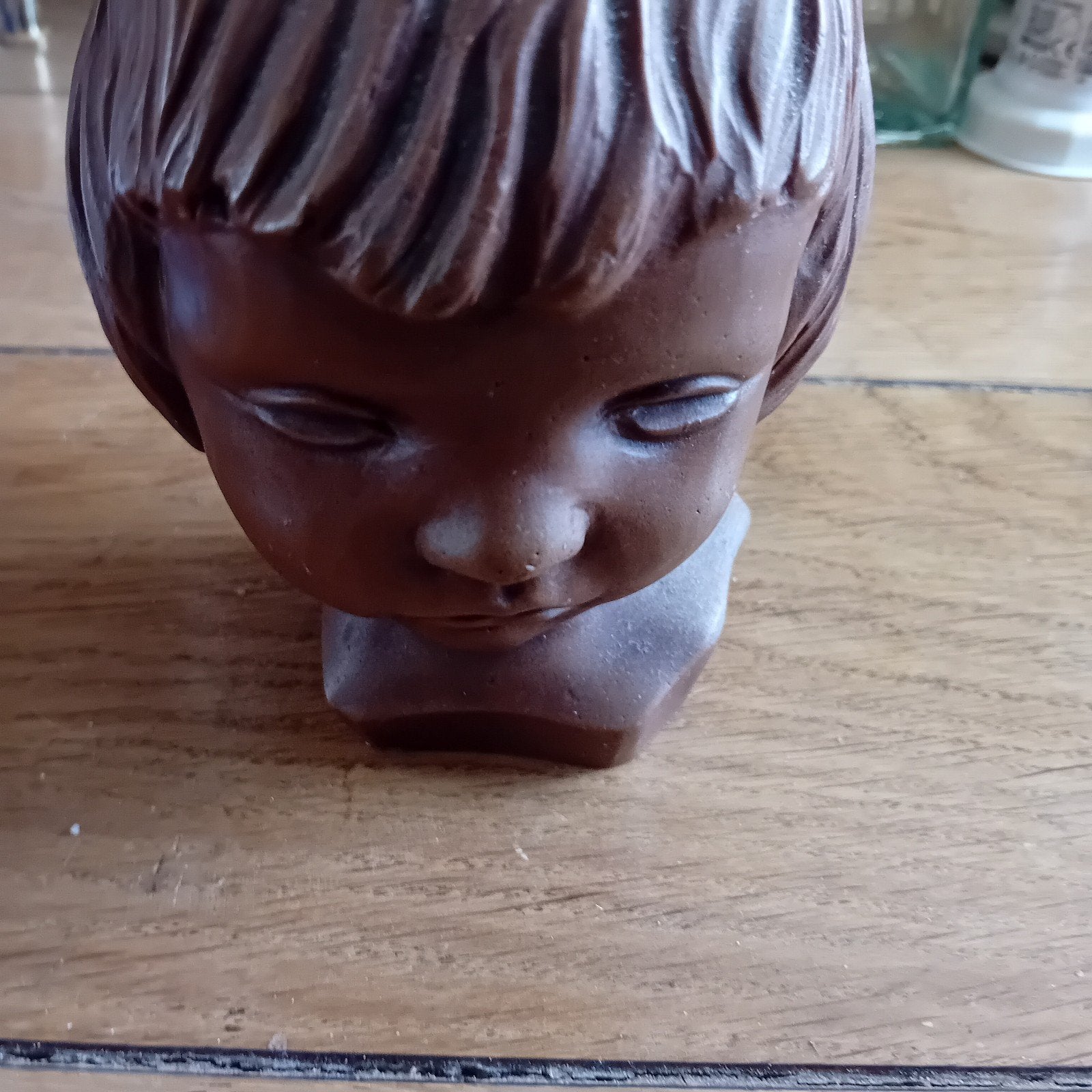 Vintage V.V. 241 terracotta kinderhoofd beeldje, Verzamelen, Beelden en Beeldjes, Ophalen of Verzenden, Gebruikt, Mens
