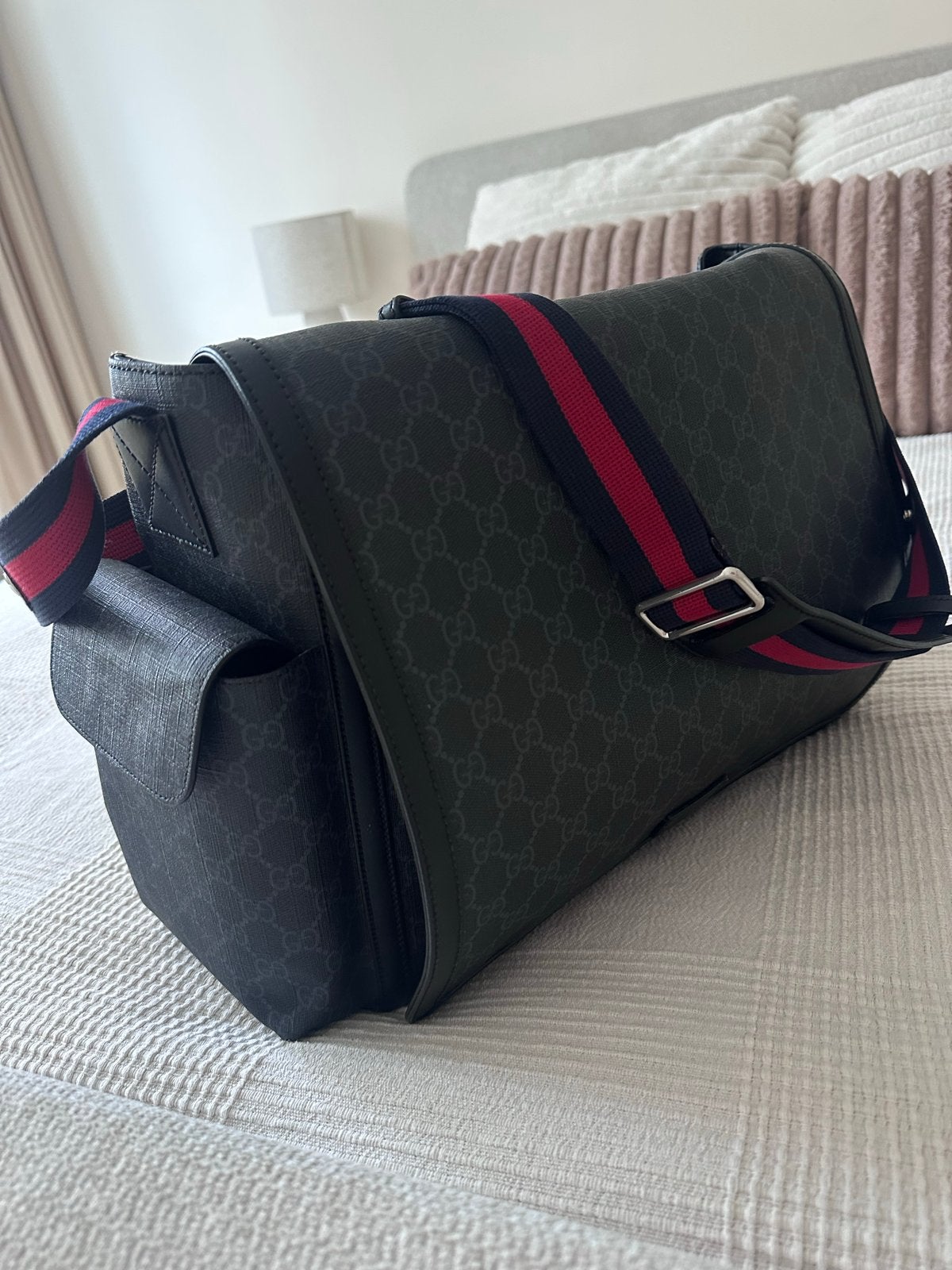 Originele Gucci luiertas - Zo goed als nieuw, Kinderen en Baby's, Gucci, Zwart, Extra vakken, Zo goed als nieuw