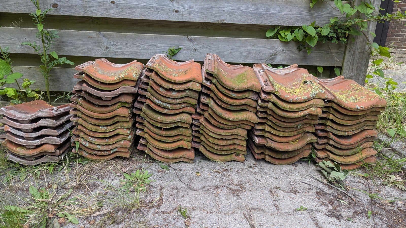 Gebruikte dakpannen, Doe-het-zelf en Verbouw, Ophalen, Gebruikt, Steen of Klei, 15 m² of meer