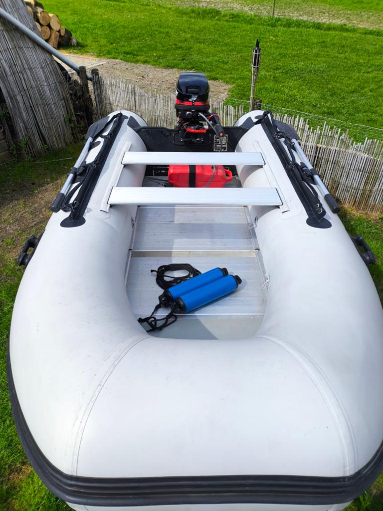 Rubberboot Nemaxx 330m Mercury 8pk compleet setje!, Watersport en Boten, Rubberboten, Gebruikt, Overige merken, Airdeck, Brandstoftank