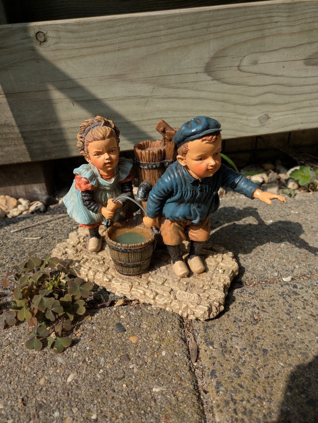 Vintage beeldje Ot en Sien met emmer middelgroot, Verzamelen, Beelden en Beeldjes, Ophalen of Verzenden, Gebruikt, Mens