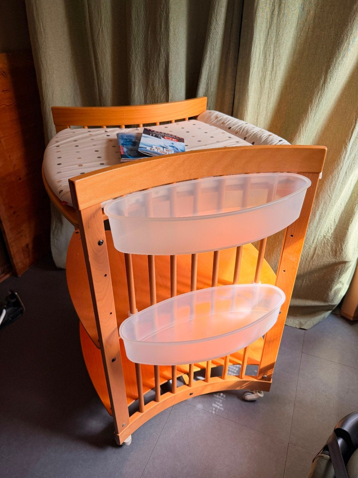 Stokke Care Commode, Ophalen