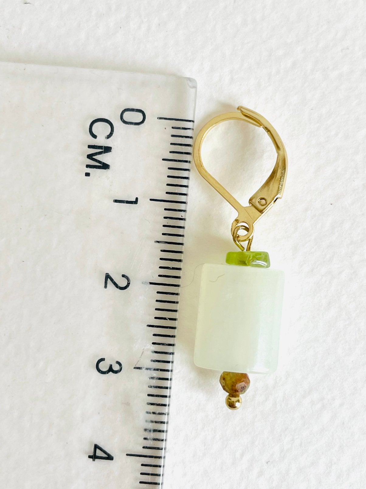 Jade oorbellen, Hangers, Nieuw, Ophalen of Verzenden, Met edelsteen