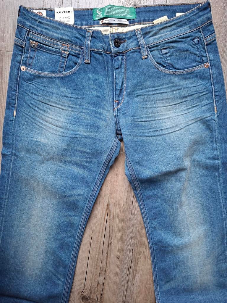 KUYICHI Wendy low bootcut jeans W30 L32, Kleding | Dames, Spijkerbroeken en Jeans, Blauw, KUYICHI, Nieuw, Ophalen of Verzenden