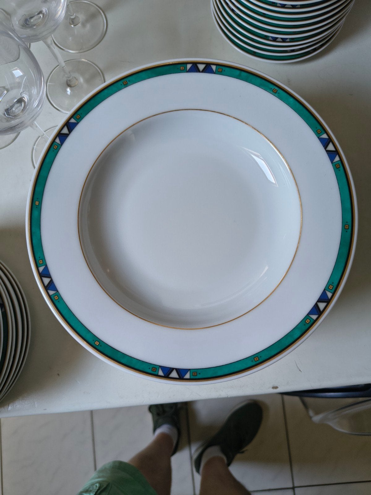 Servies set: 12 soepborden, 11 gebaksbordjes, 10 schoteltjes, Huis en Inrichting, Keuken | Servies, Ophalen, Porselein, Overige stijlen