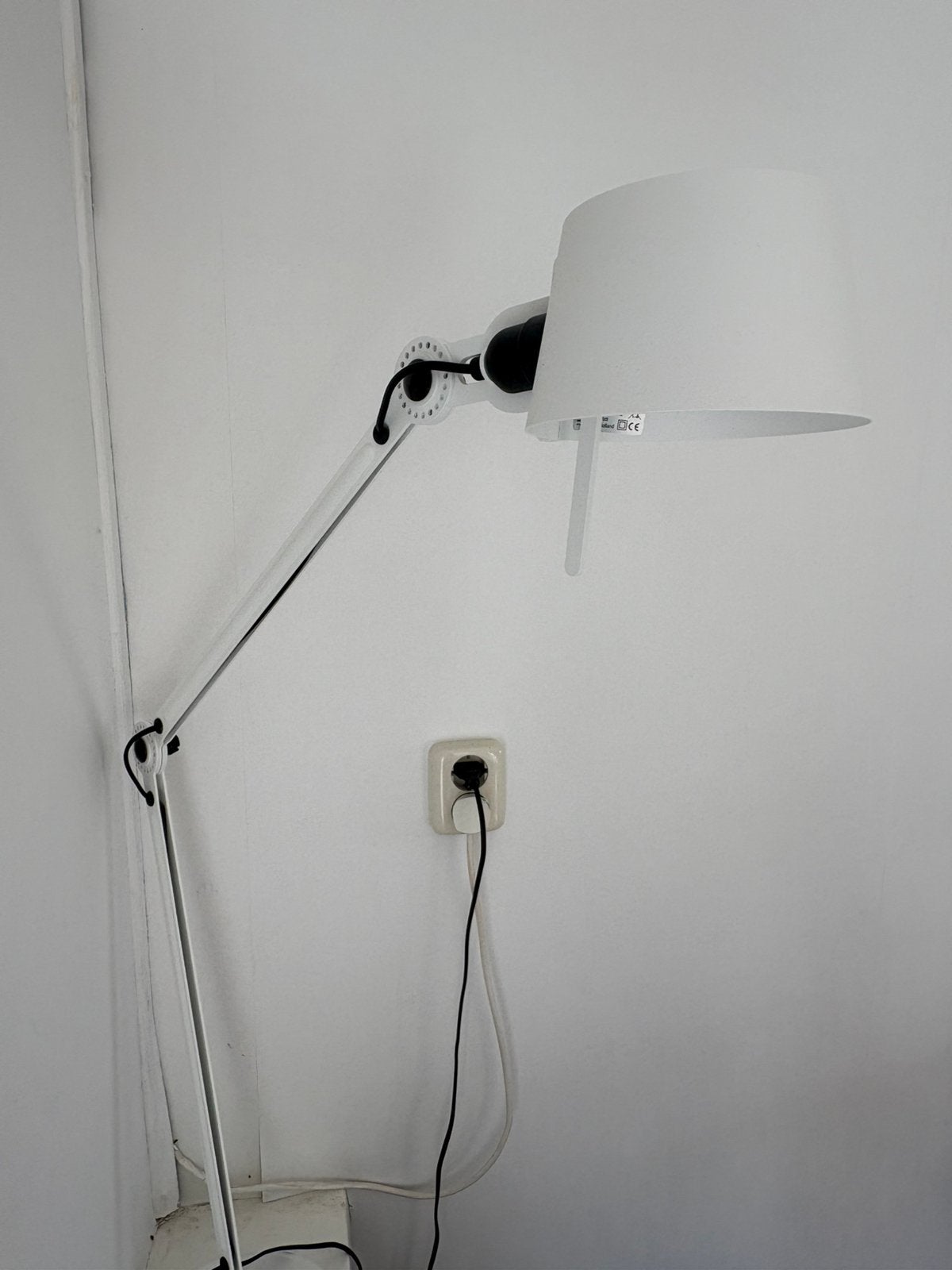 Tonone BOLT DESK 2ARM FOOT, Huis en Inrichting, Ophalen, Zo goed als nieuw