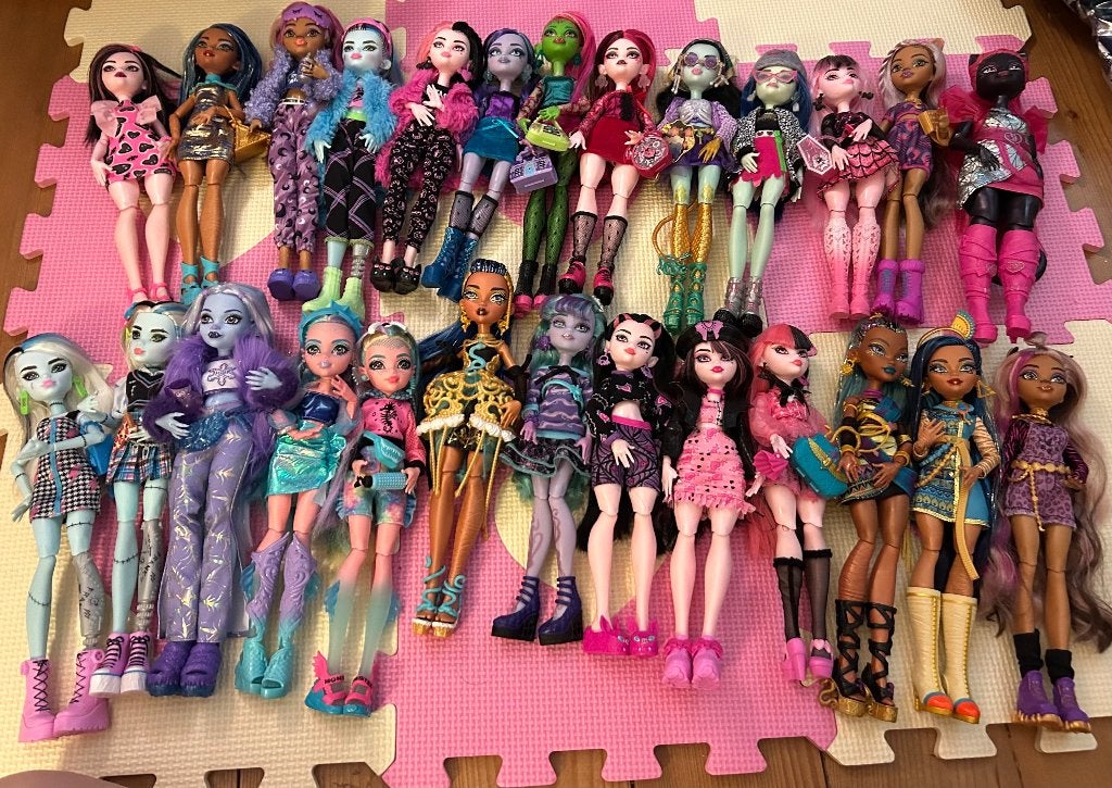 26 Monster high poppen, Ophalen of Verzenden, Zo goed als nieuw, Pop