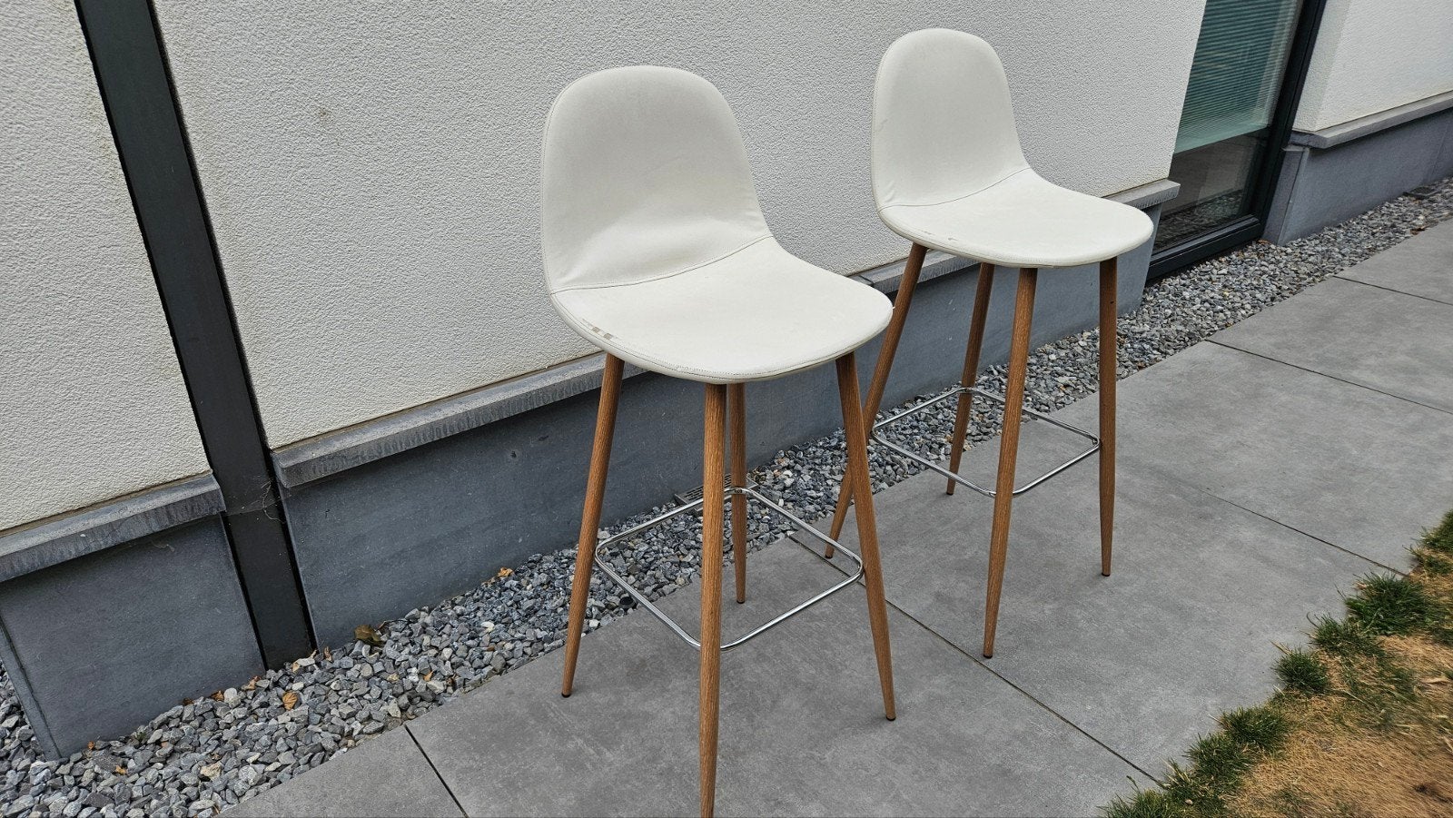 Set van 2 witte barkrukken met houten poten, Ophalen, Gebruikt, Hout, Met voetsteun