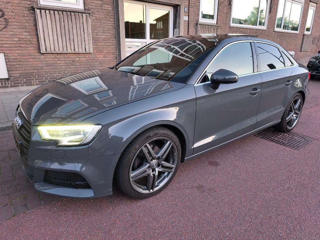 Audi A3 1.5 Tfsi Voll opties 150pk, Auto's, Audi, Particulier, A3, ABS, Adaptive Cruise Control, Airbags, Airconditioning, Android Auto