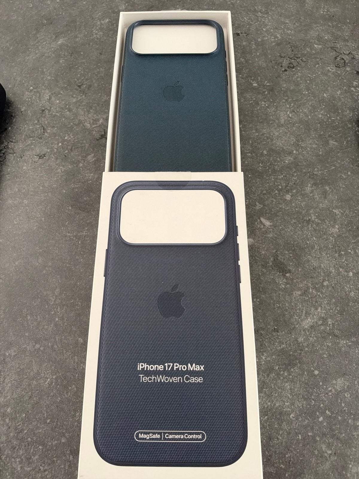 iPhone 17 Pro Max Hoesjes, IPhone 17, MagSafe, Verzenden, Blauw