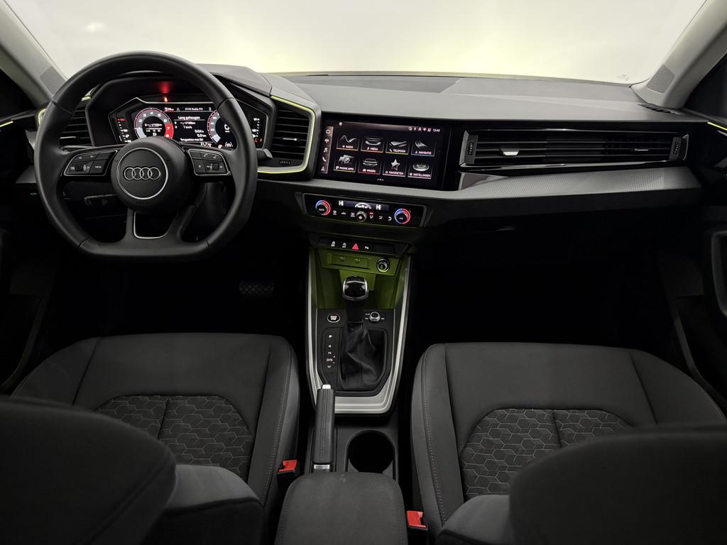 Audi A1 Sportback 30 TFSI S-line 116PK Camera, Navi, Virtual, Stof, 4 stoelen, Bedrijf, 3 cilinders
