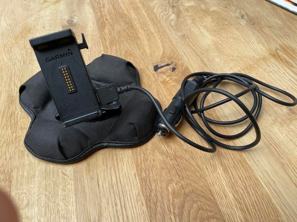 Garmin navigatiehouder met mobiele dashboard houder en ader, Ophalen, Gebruikt