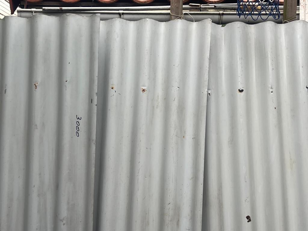 Goedkoopste 4stuk aluminium dakpannen moet weg, Doe-het-zelf en Verbouw, Dakpannen en Dakbedekking, Steen of Klei, Zwart, Ophalen of Verzenden