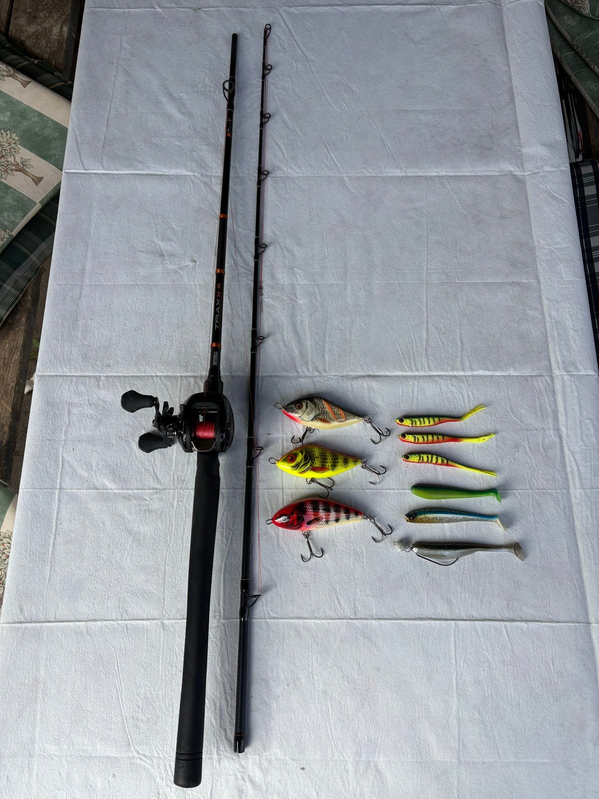 Mitchell Traxx R Jerk Baitcast Hengel met DAM Quick 4 BC, Watersport en Boten, Ophalen of Verzenden, Zo goed als nieuw, Complete hengel