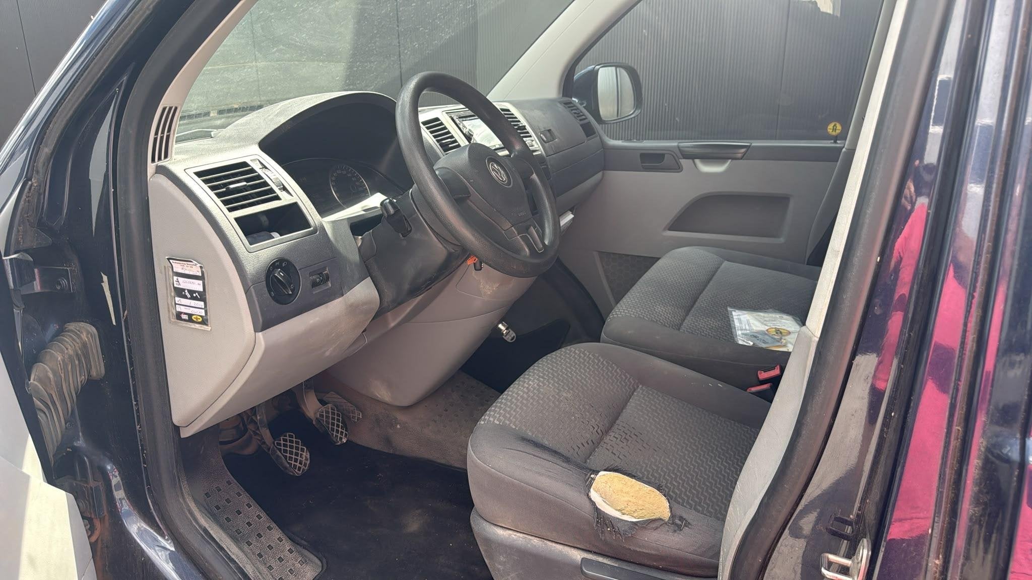 Volkswagen Transporter 2.0 TDI L2H1 L2 AIRCO Imperiaal met r, Voorwielaandrijving, Euro 5, Stof, Gebruikt