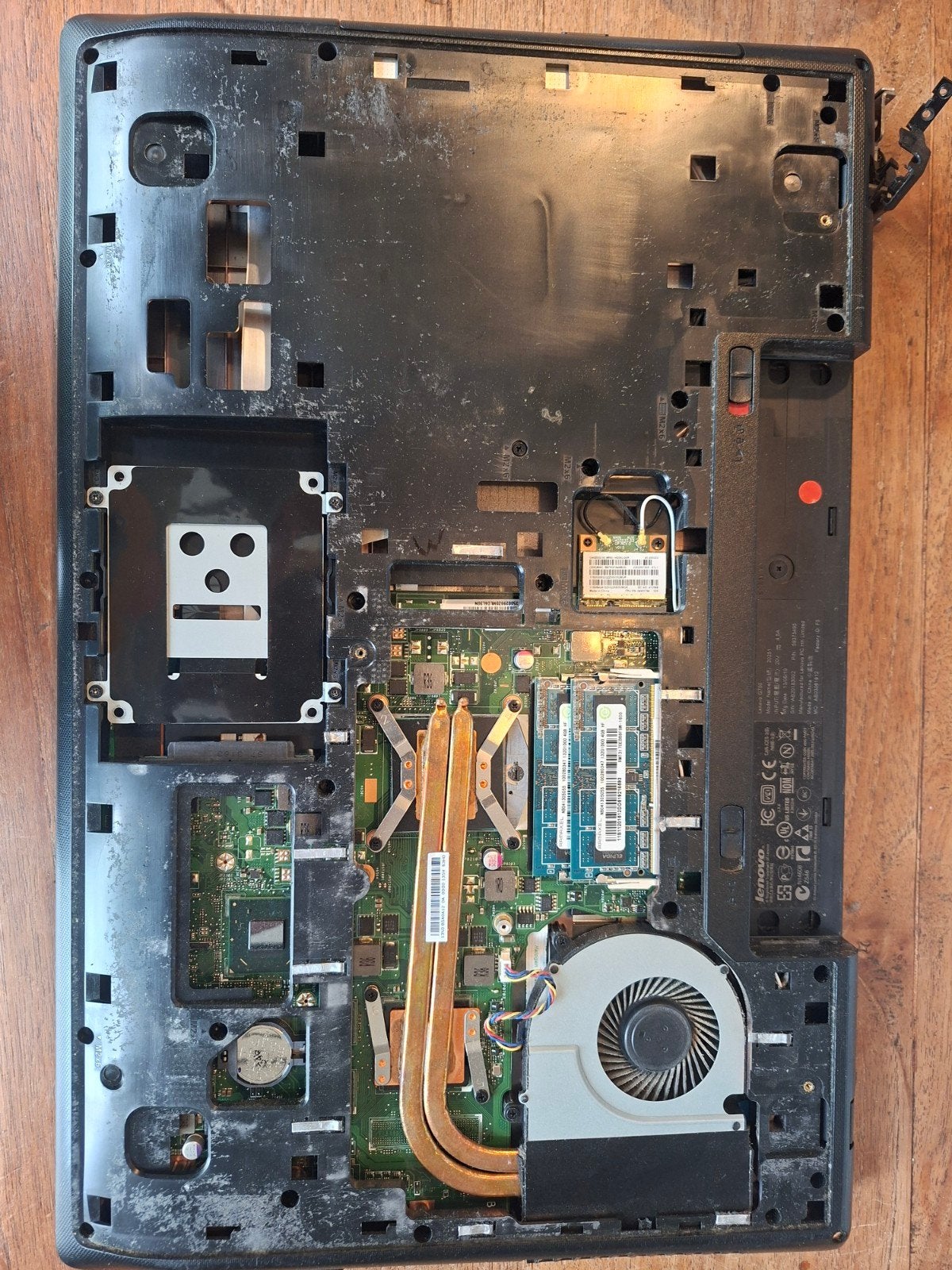 Lenovo laptop voor onderdelen (scherm defect), Computers en Software, Windows Laptops, Niet werkend, SSD, Ophalen of Verzenden