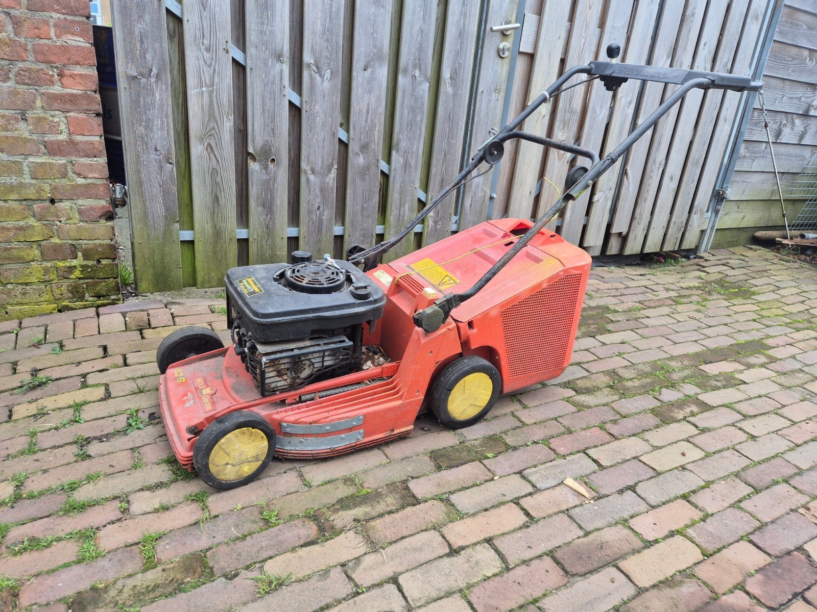 wolf gazonmaaier grasmaaier  benzine loop of sloop, Ophalen of Verzenden, Gebruikt