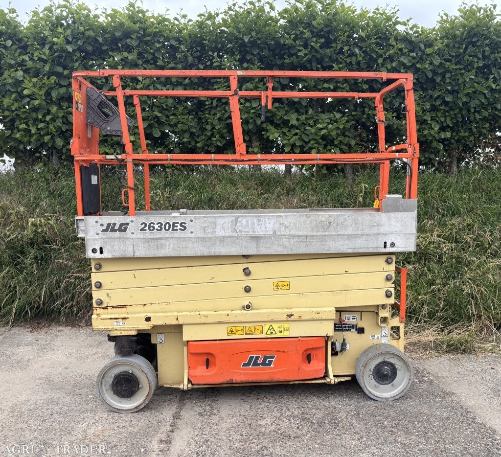JLG hoogwerker - 9,8m werkhoogte - NIEUWE accu’s + GEKEURD, Zakelijke goederen, Machines en Bouw | Liften, Steigers en Ladders