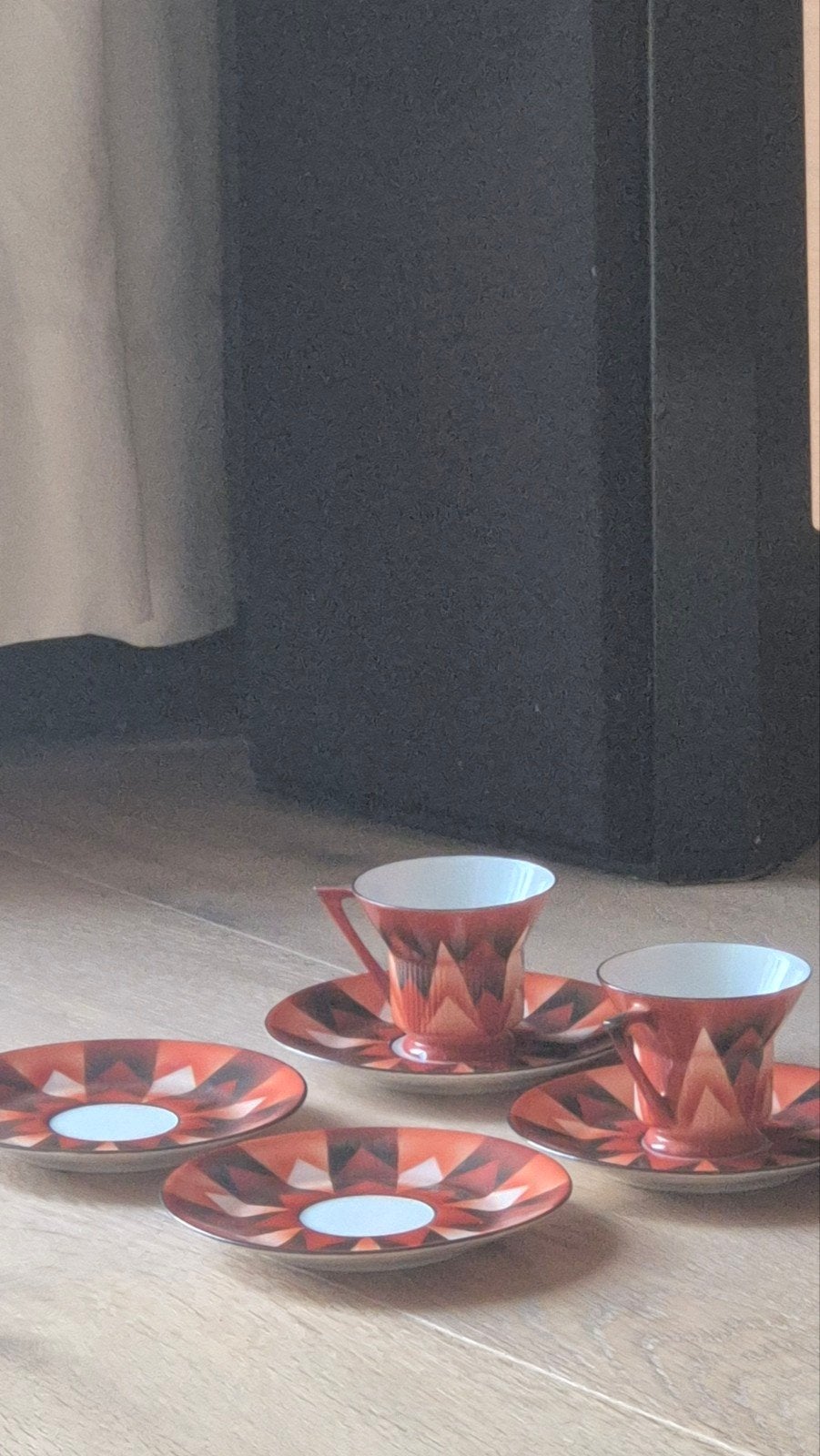 Vintage oranje/bruine kopjes en schotels set, Huis en Inrichting, Keuken | Servies, Ophalen, Gebruikt, Keramiek, Vintage