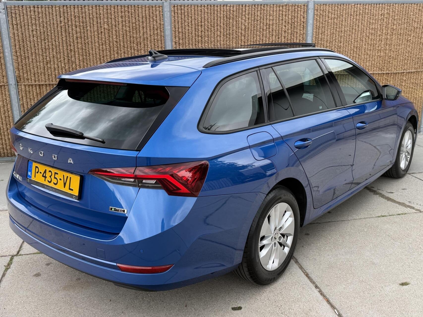 Skoda Octavia Combi 1.5 e-TSI Business Edition Automaat | Pa, Auto's, Skoda, Euro 6, 4 cilinders, 150 pk, Blauw