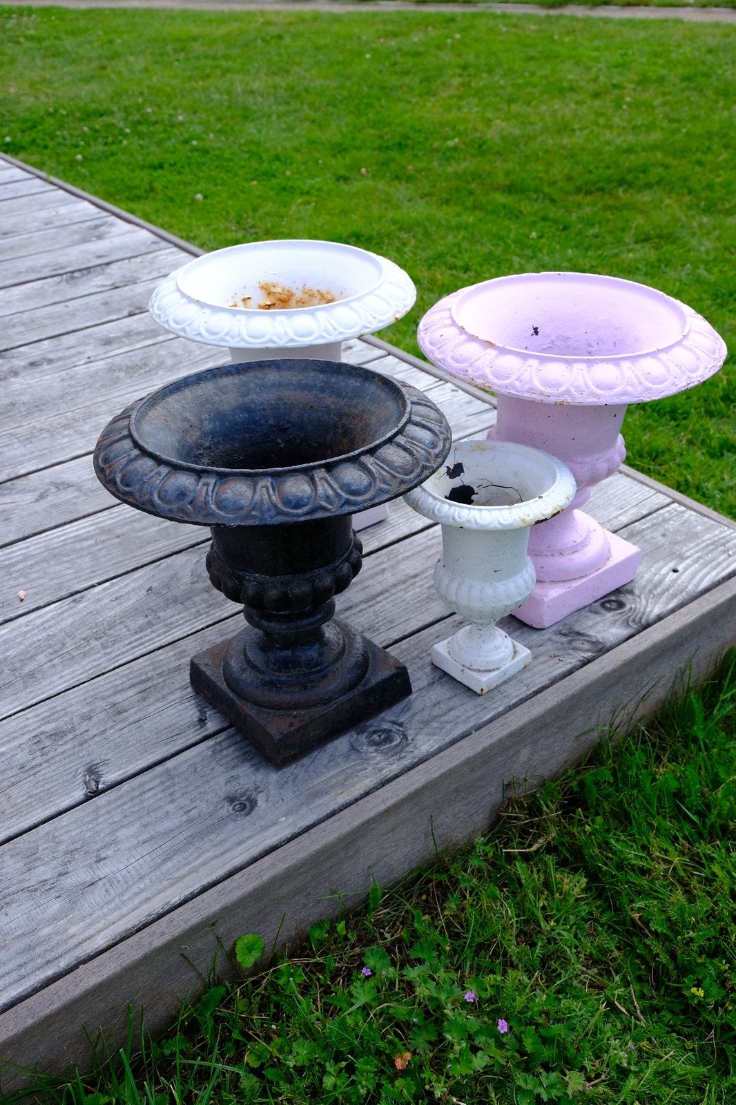 Zware gietijzeren bloempotten., Tuin en Terras, Tuinvazen, Ophalen, Gebruikt
