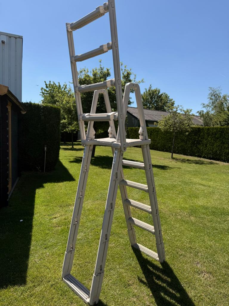 Zwembadladder - 140 cm hoog,, Tuin en Terras, Ophalen, Gebruikt, Ladder