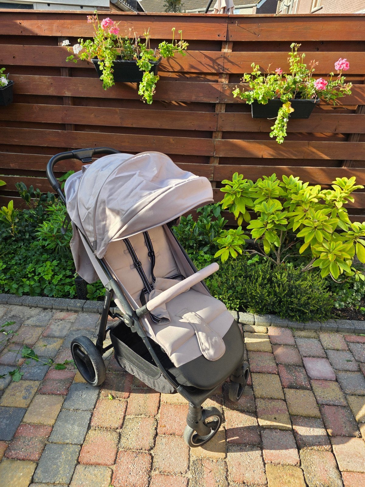 Kinderkraft TRIG 3 buggy / kinderwagen – beige, Ophalen of Verzenden, Zo goed als nieuw, Overige merken, Verstelbare rugleuning