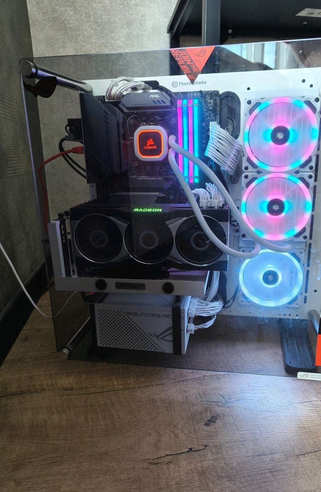 Thermaltake core P3 snow, Ophalen
