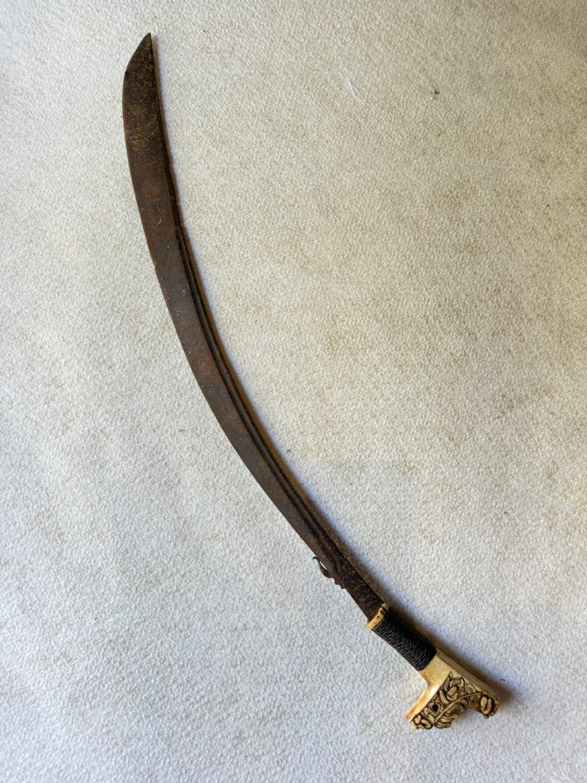 Antieke Dayak Mandau (Borneo) talwar / tulwar, Ophalen, Wapen, Handgemaakt, Indonesië