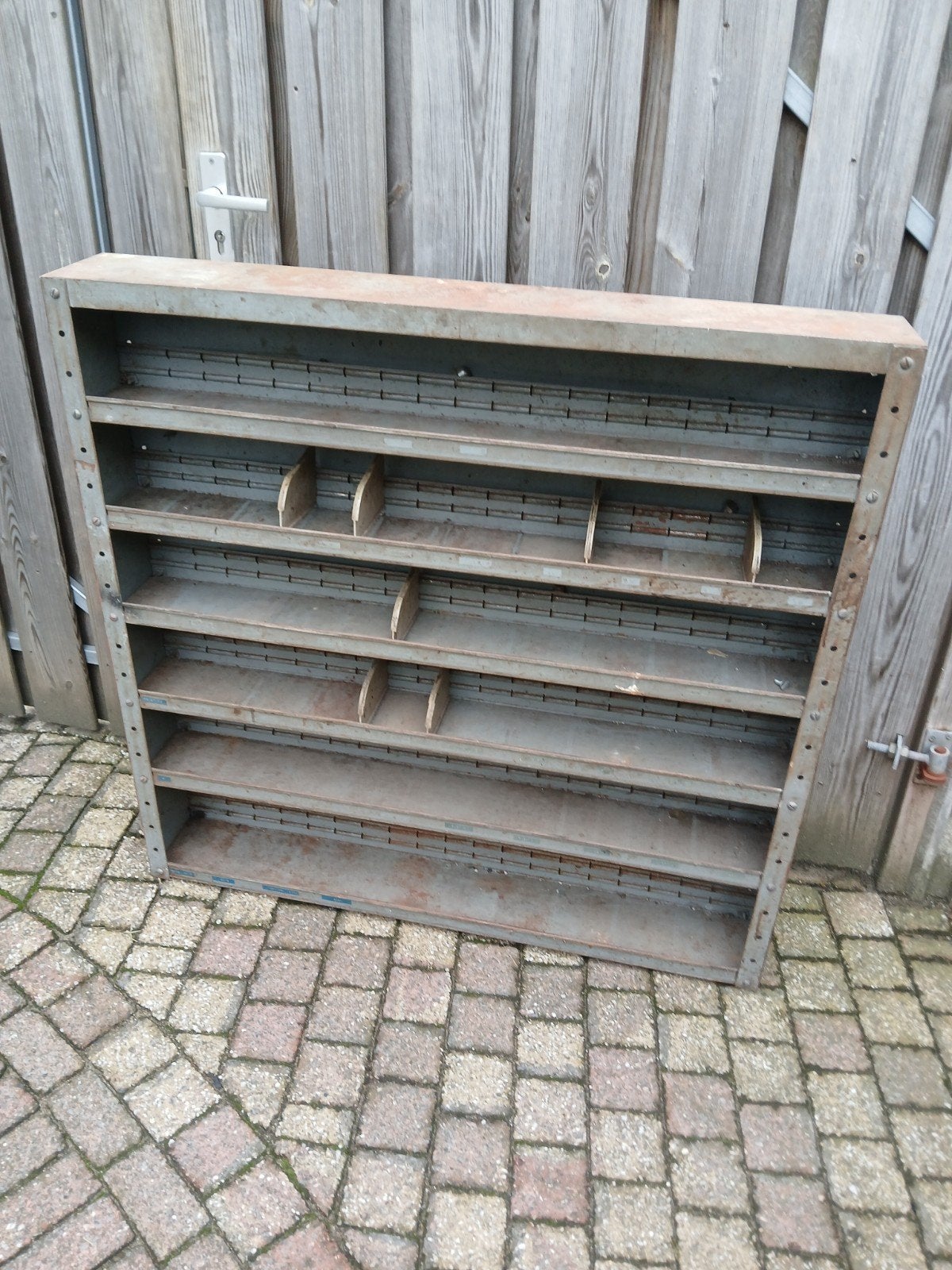 Vintage metalen sorteerkast, Ophalen