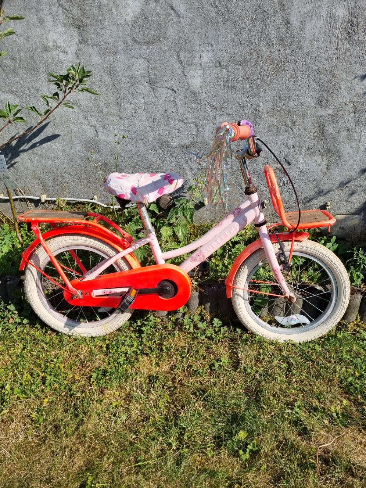 Leuke roze kinderfiets met mandje en bagagedrager, Terugtraprem, Ophalen of Verzenden, Super Su, 16 tot 20 inch